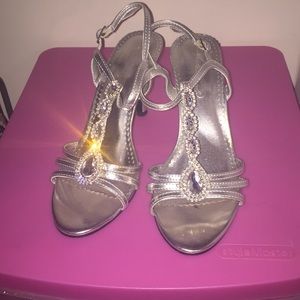 Michael Angelo Prom/Evening Shoes, size 7